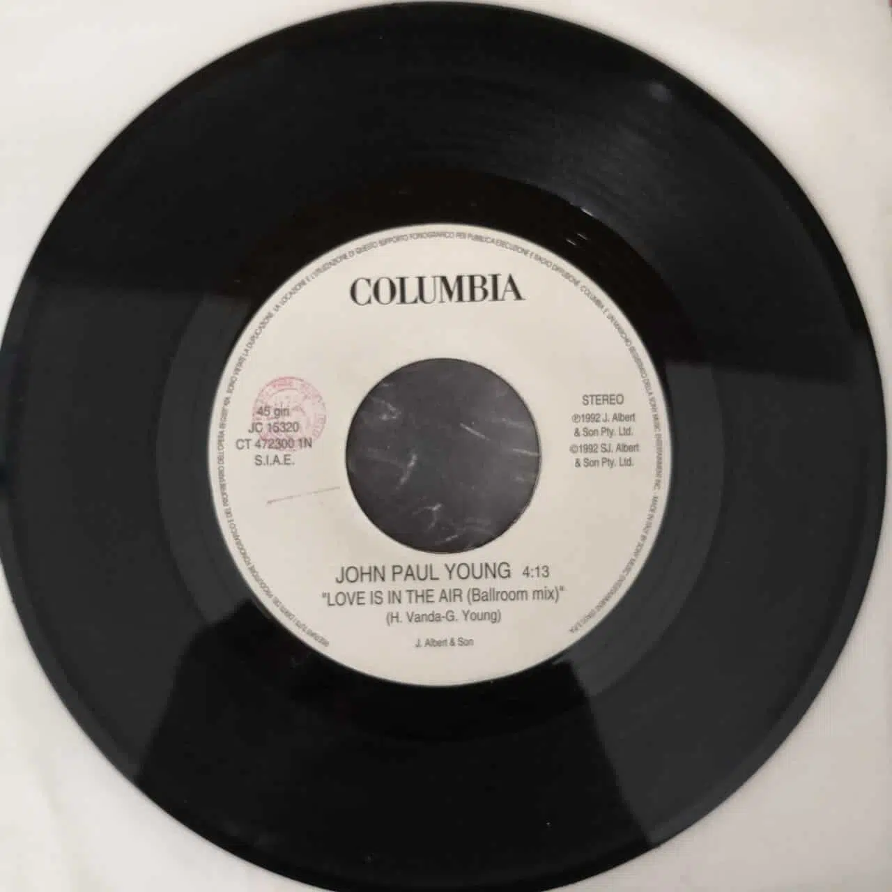 John Paul Young - Love Is In The Air / Deep Forest - Sweet Lullaby (Vinilo, 7", Ed. Italiana, 1992) (copia) 1 John Paul Young - Love Is In The Air / Deep Forest - Sweet Lullaby (Vinilo, 7", Ed. Italiana, 1992) (copia)