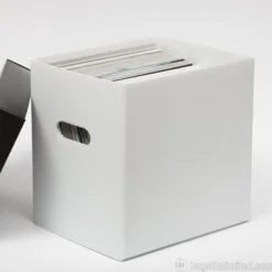 Caja de plástico corrugado para almacenar vinilos -Ultra Boxxx (13 x 13", 50 a 65 vinilos)